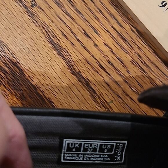 GEOX Rispira sz 5 black Italian patent Leather upper - Picture 10 of 10